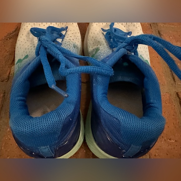 Under Armour Girls Charged Bandit 4 Athletic Running Gym Shoes Sneakers Ombre 6Y - Picture 7 of 16